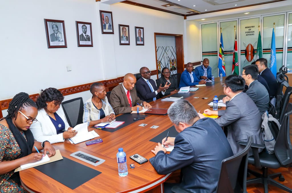 Ministry of Foreign Affairs officials when they held a meeting with the Chinese delegation in Nairobi.