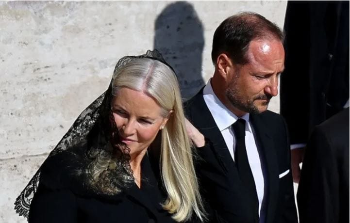Norway's Crown Prince Haakon and Crown Princess Mette-Marit/ Screengrab