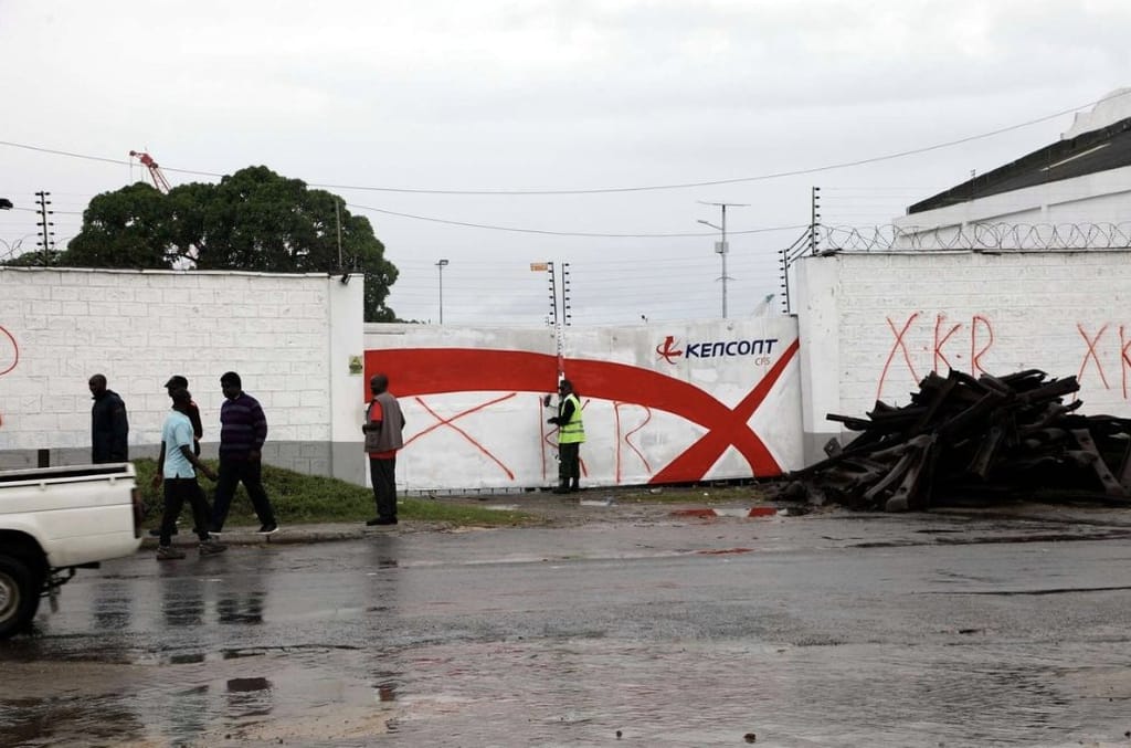 Kenya Railway Corporation Officers outside the Kencont Container Freight Station (CFS) Premises in Mombasa, which was raided by KRC and Police Officers. The company linked to Kanu Chairman Gideon Moi.
