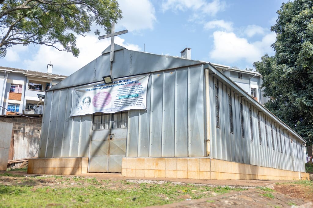State House shared images showing a mabati (iron sheet) structure adjacent to staff quarters at State House compound, which Ruto said he found in place upon assuming office/State House
