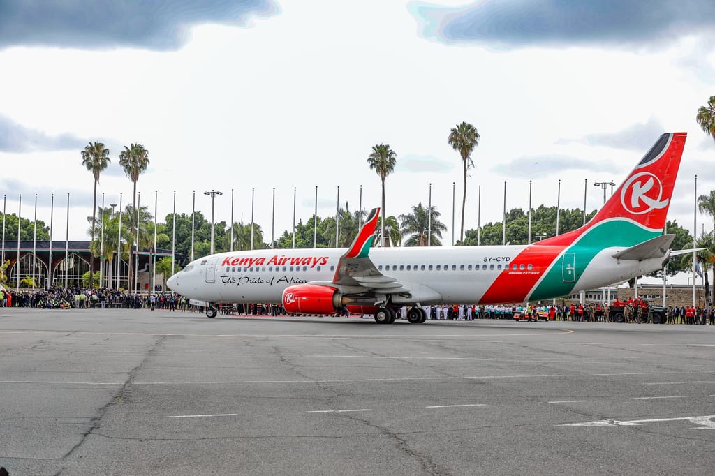 The KQ plane that flew Raila from Dubai to Nairobi.