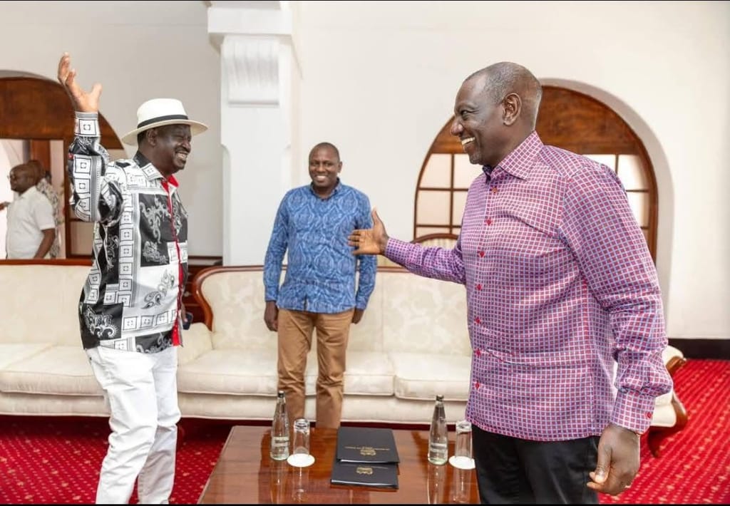 Raila-Ruto handshake.
