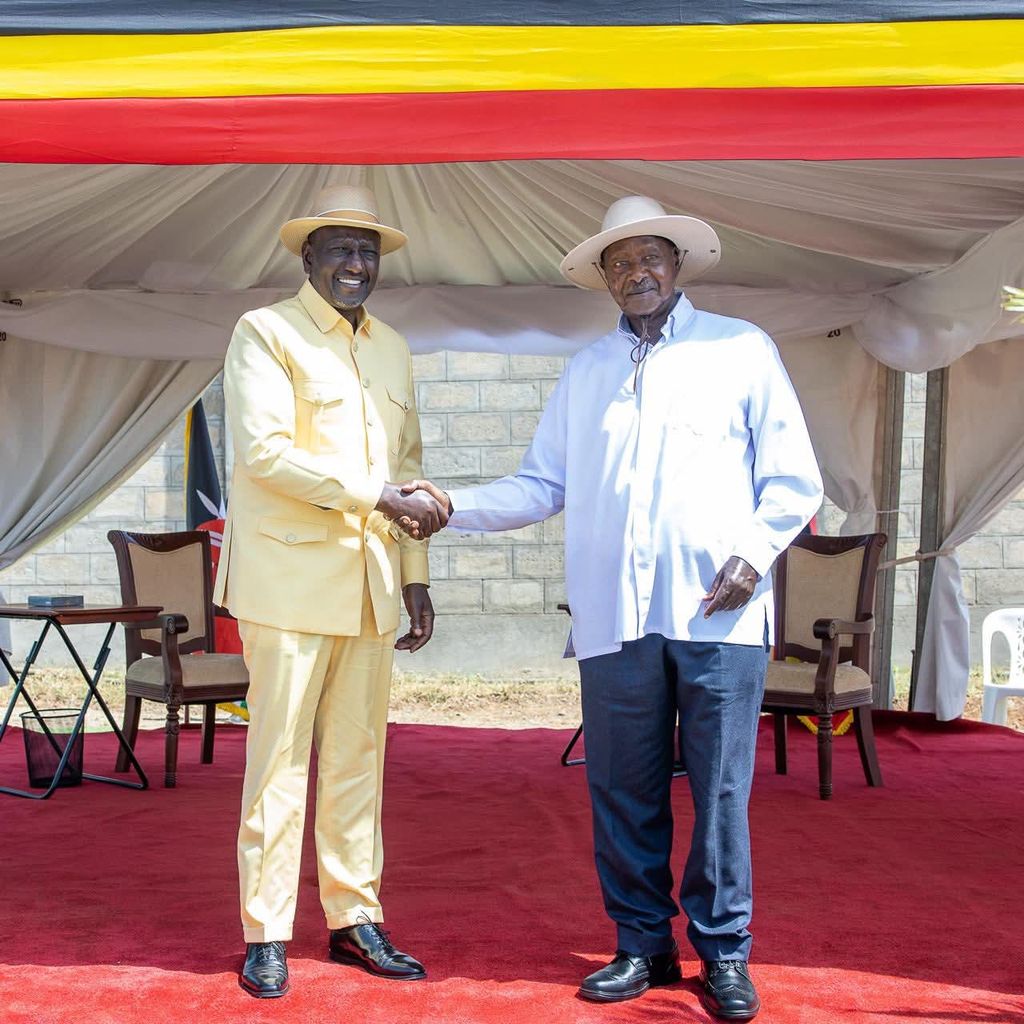 President William Ruto received by his Ugandan counterpart Yoweri Museveni for the groundbreaking ceremony of the Devki Steel Factory in Osukuru, Tororo District, Uganda