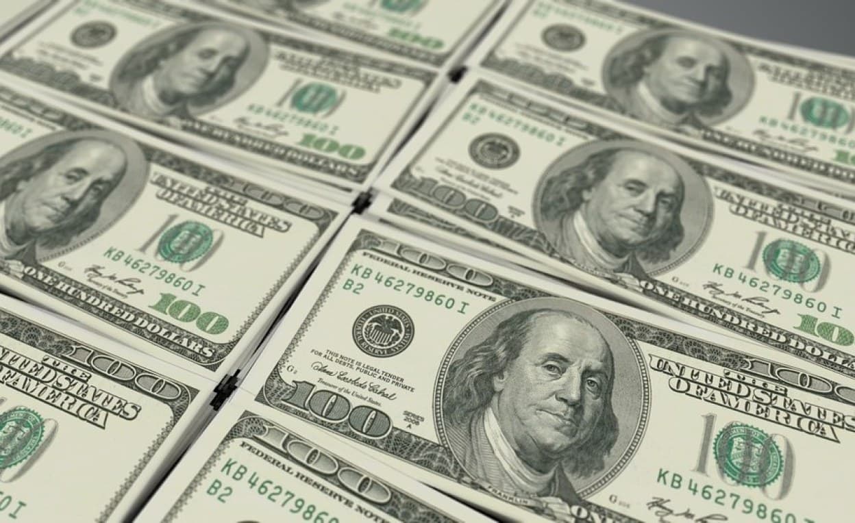 Switzerland Freezes Angolan Tycoon’s $900 Million Fortune On Suspicions Of Money Laundering