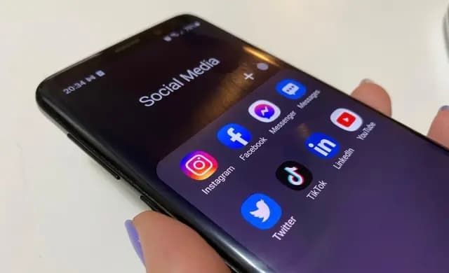 Facebook, Instagram, WhatsApp down in global outage