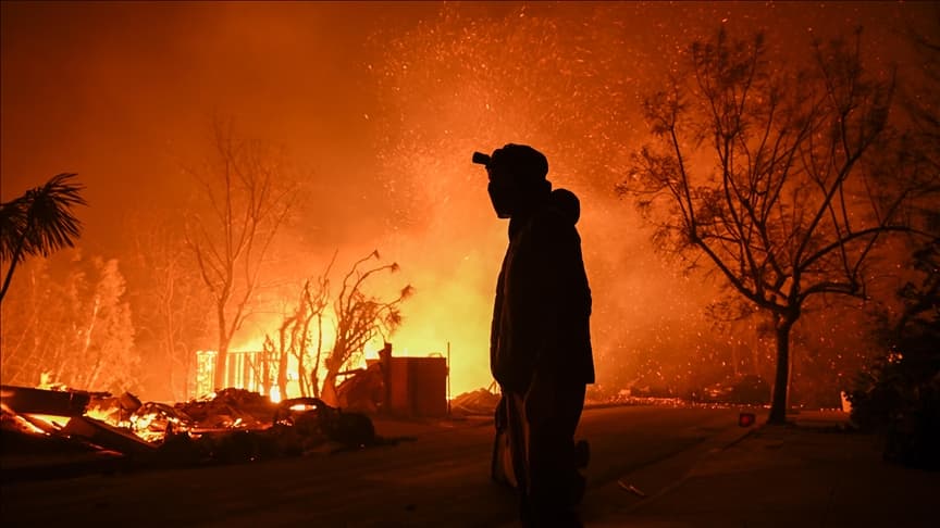 LA Fires Spread To Hollywood Hills As Firefighters Struggle To Contain Infernos