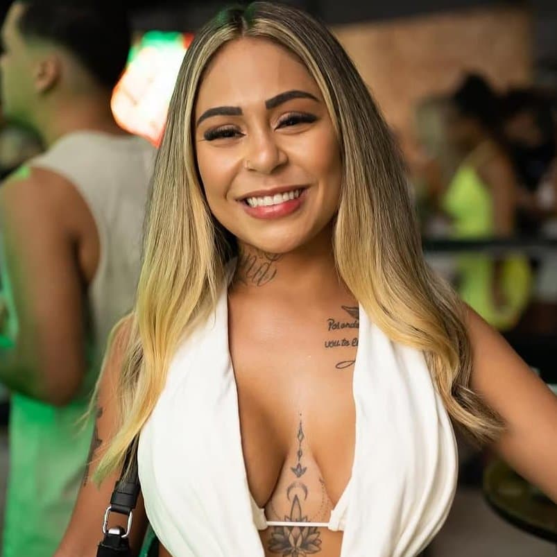 OnlyFans Model Falls To Death From Hotel Balcony While Filming Threesome
