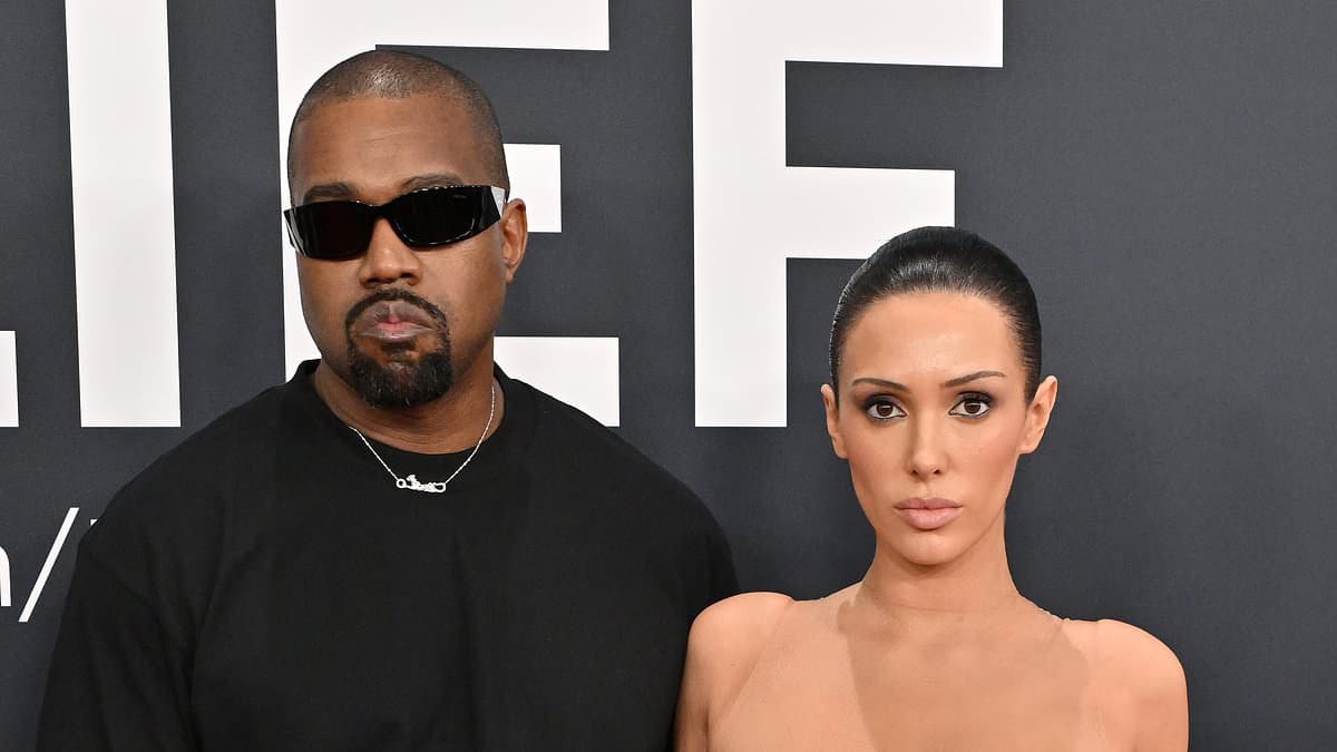 ‪Kanye West Brags About His Wife Bianca Censori As ‘The Most Googled Person On Earth’ After Near-Naked Grammy Appearance