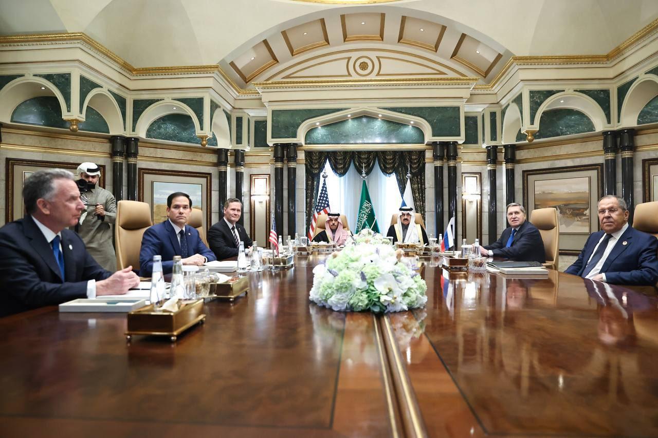 US-Russia Talks Begin in Saudi, No Seat For Ukraine