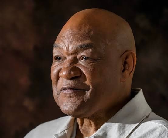 ‪Heavyweight Boxing Legend George Foreman Dies at 76‬