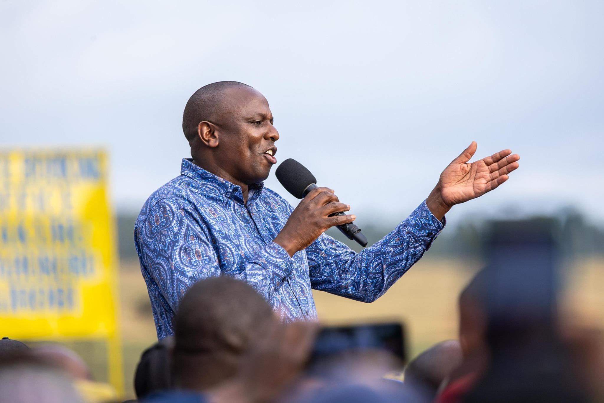 Kimani Ichung’wah Heckled In Front Of President Ruto In Nyandarua