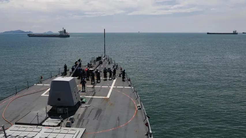 US Accuses Chinese Satellite Firm of Supporting Houthi Attacks on American Warships, Vessels