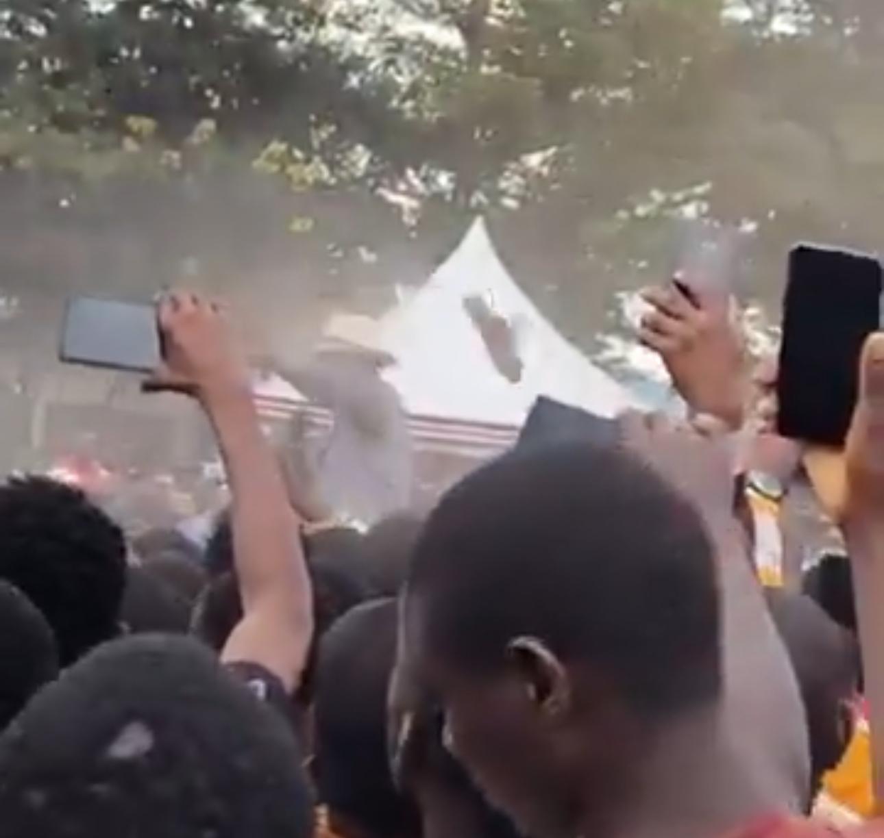 Moment an object that looks like a shoe flies past President Ruto while addressing the public in Migori.