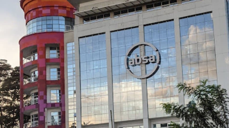 BRAZEN DAYLIGHT ROBBERY: Businessman Loses Sh7M in Absa Bank Robbery – Insider Job Suspected!