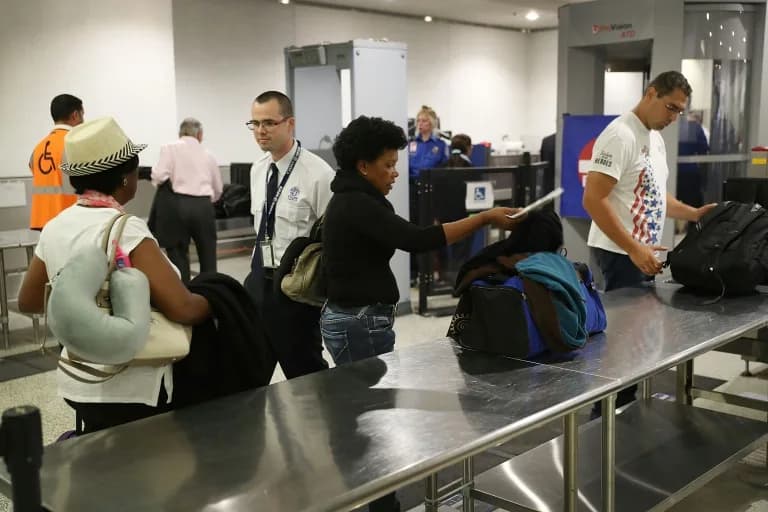 US Scraps Shoe Removal at Airport Screening