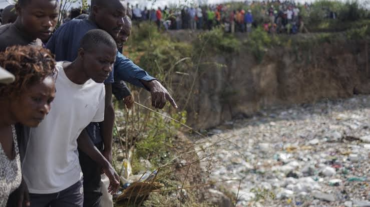 Chaos in Machakos Town as Man Found Eating Grass After Breaking into Neighbour’s Home