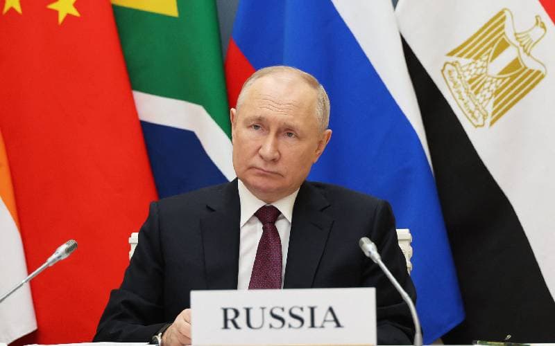 UK Targets Russian Information War in Africa with Sanctions Against Kremlin-Linked Journalists