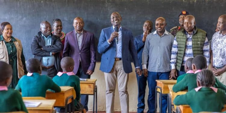 Ruto Hosts 10,000 Teachers in A Rare Meeting at State House