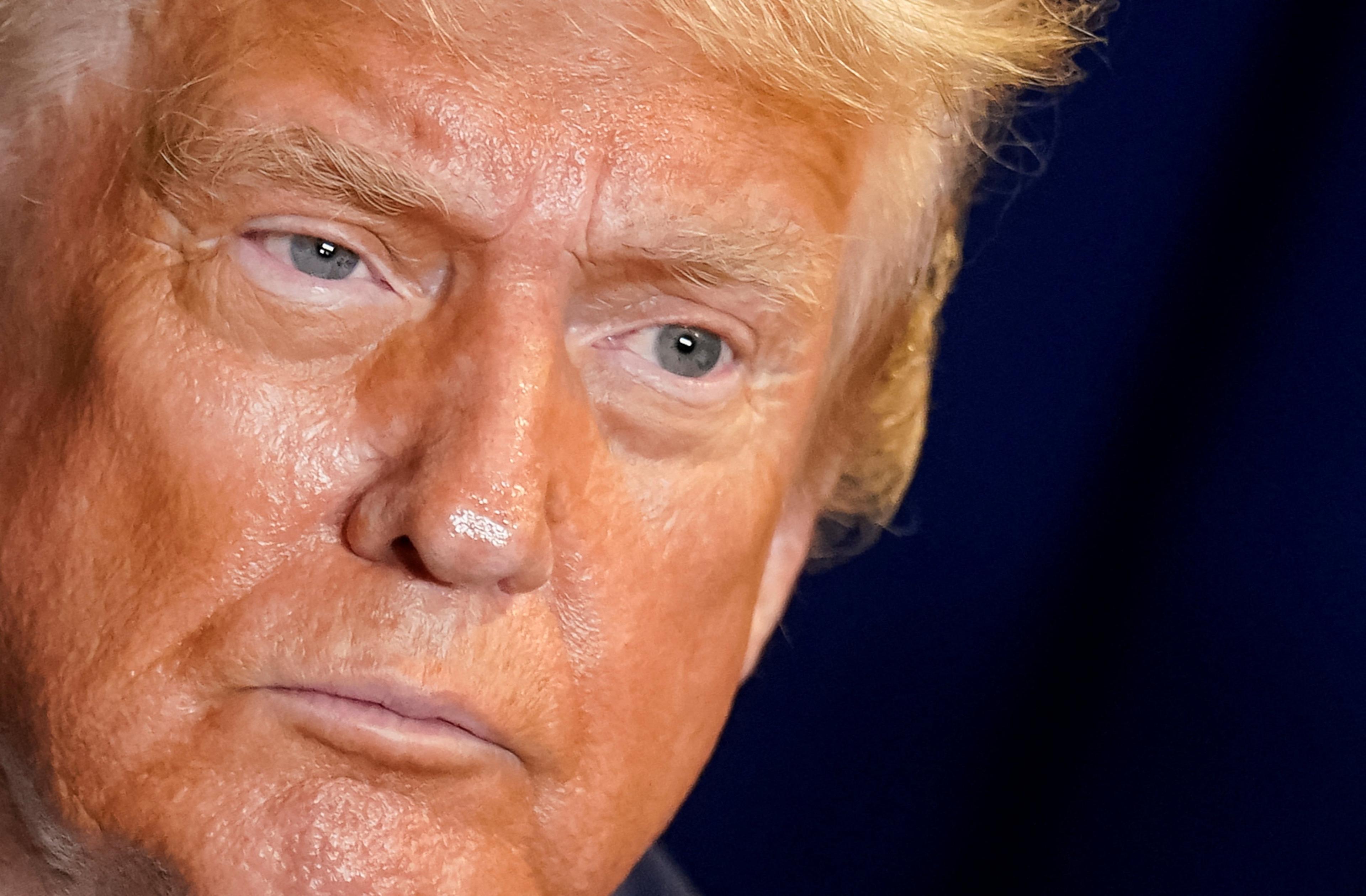 Trump Signs Order Declaring TikTok Sale Ready and Values It At $14 Billion