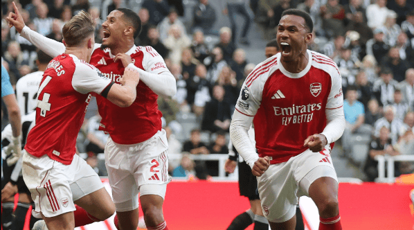 Arsenal Score Two Late Goals to Beat Newcastle