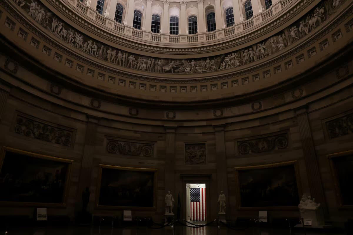 US Government Shutdown Begins as Partisan Division Rules Washington