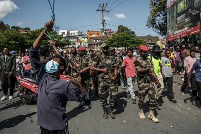 Madagascar Soldiers Join Protestors