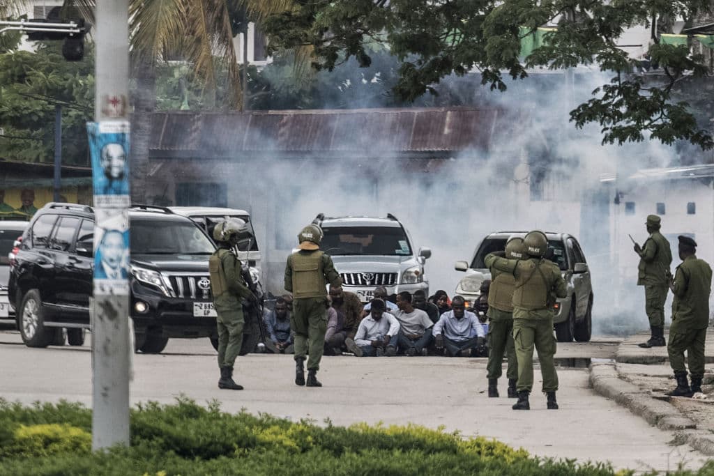 Police in Tanzania Impose Nationwide Curfew Following Tense Election Day
