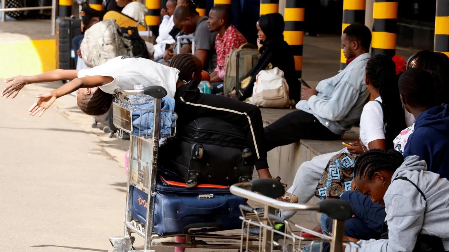 Flights Delayed For Up To 20 Hours as Kenya Airport Staff Strike For Second Day
